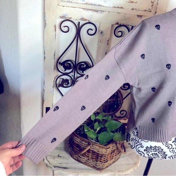 “Sincerely Jules” taupe skull print sweater-new - Picture 4 of 5